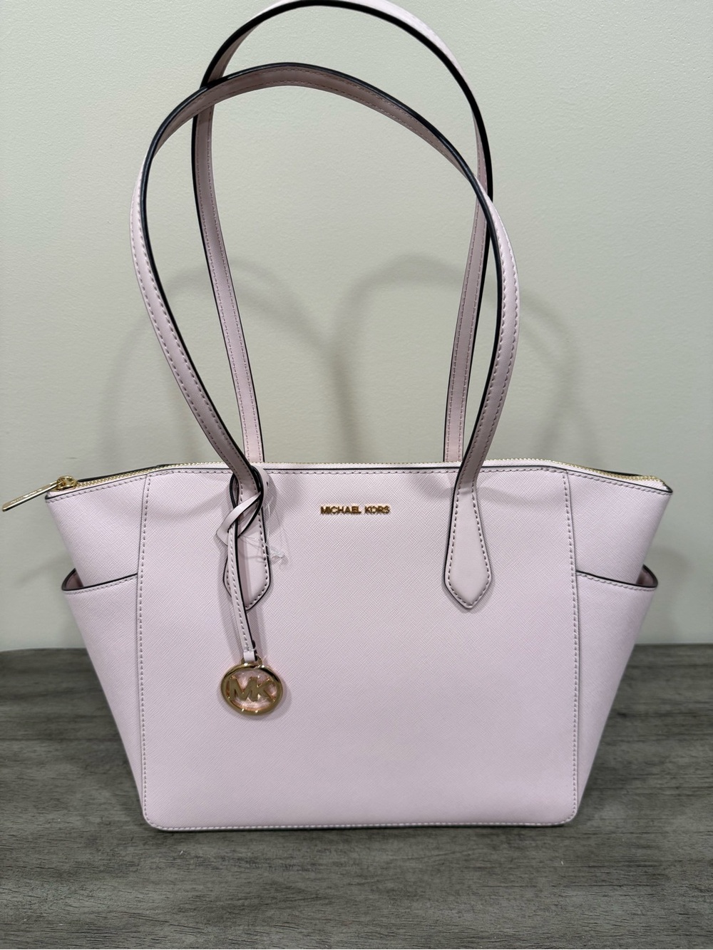 NWT Michael Kors Marilyn medium powder blush leather Tote with Gold Hardware